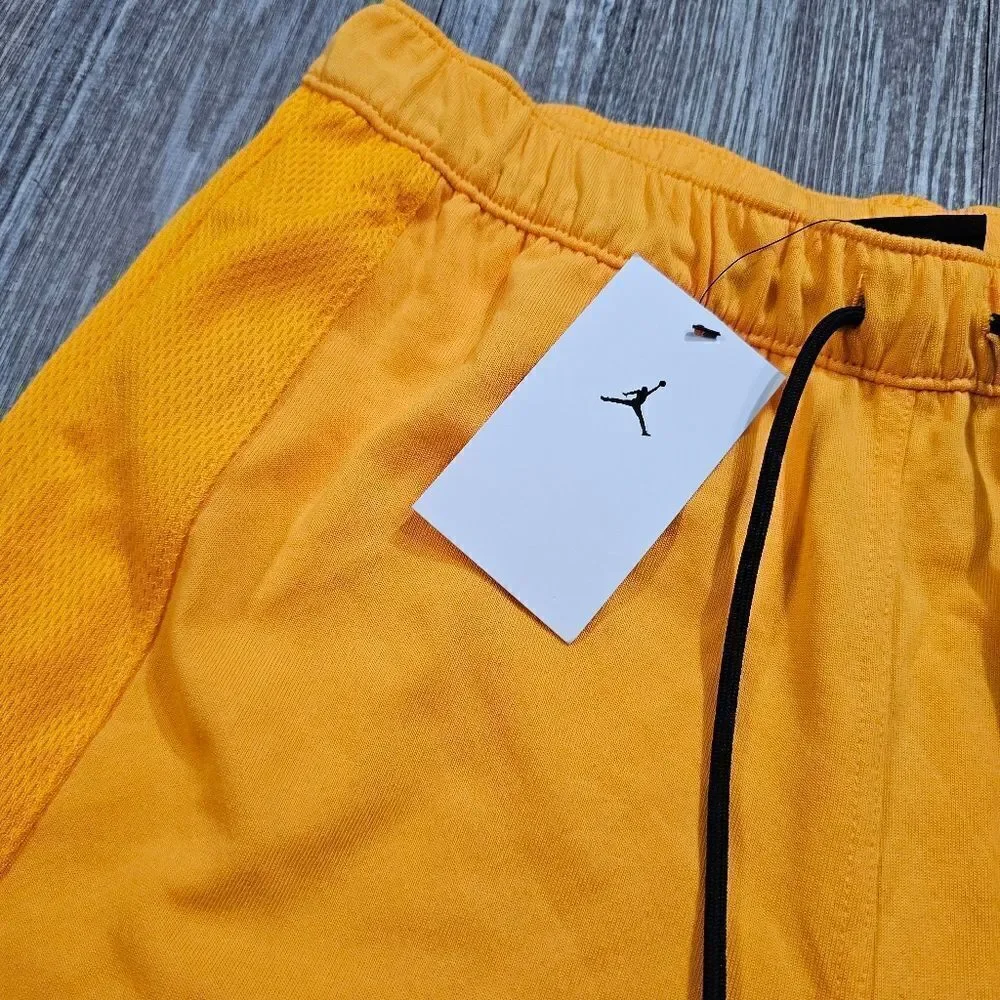 Nike Jordan Flight MVP Mens Short Pants Sundial DX9722-717 Bermuda Shorts New M
